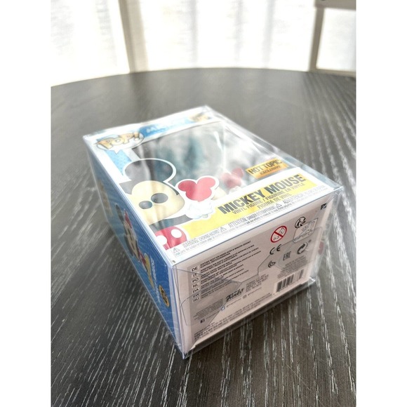 Funko Pop Mickey Mouse with Ice Cream Bar Hot Topic Disney 1075 w/Protector - Picture 7 of 7